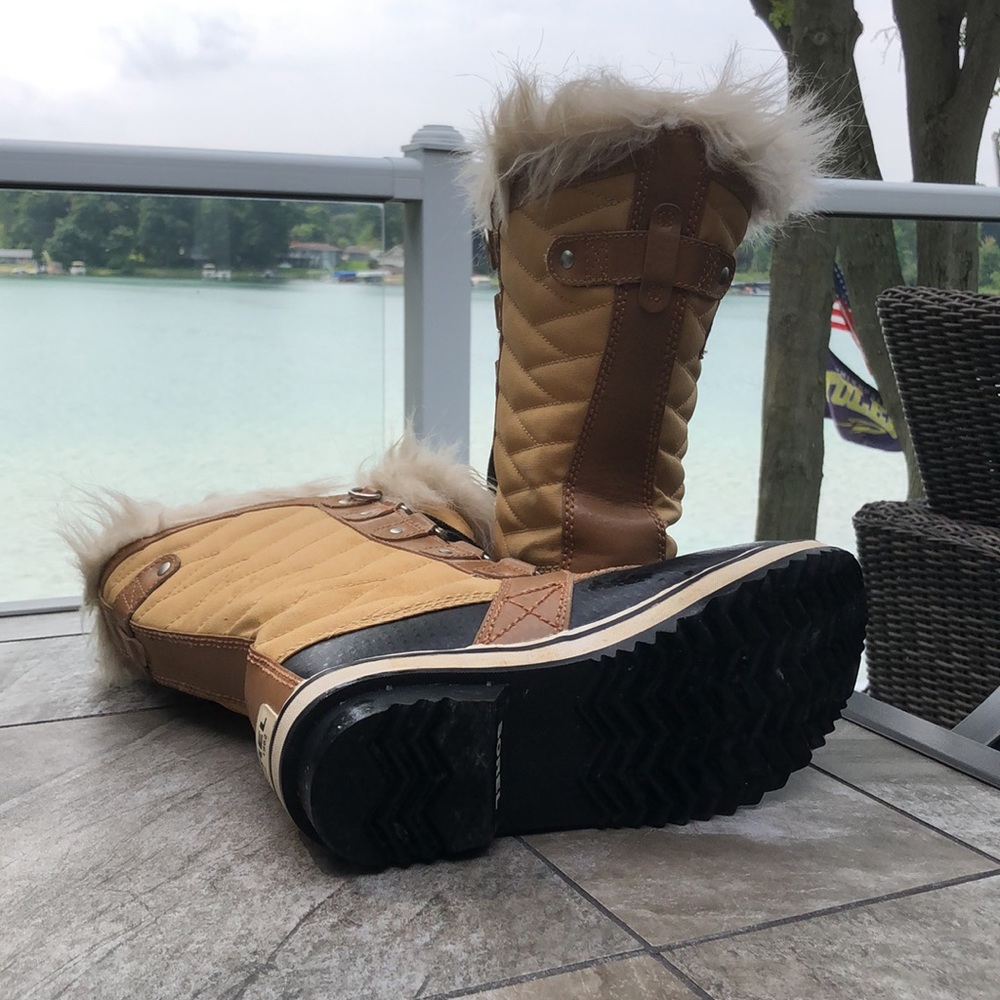 Women’s size 5 Sorel boots EUC - Picture 4 of 5